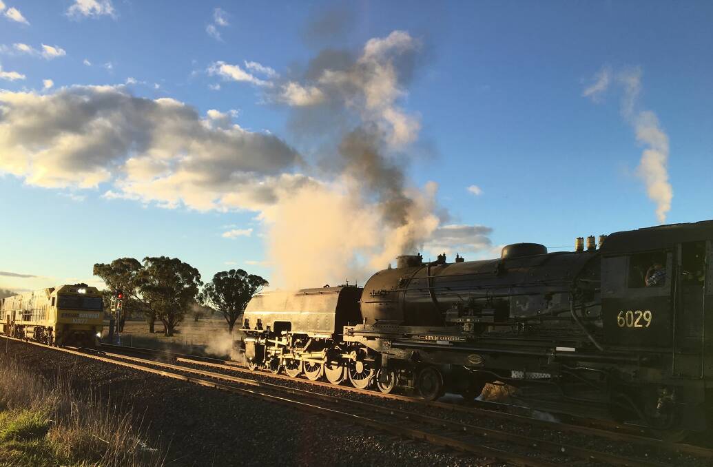 The Beyer-Garratt 6029 stopped at Polona to allow the XPT and an oncoming freight train to pass. Photo: HEATHER FILLERY