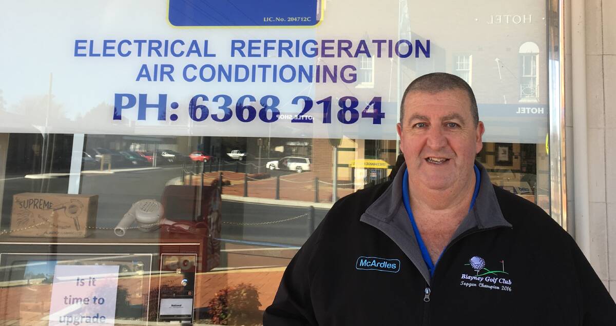 Wayne Fenwick won an open order to Miskell's electrical for his work at the Blayney Golf Club.