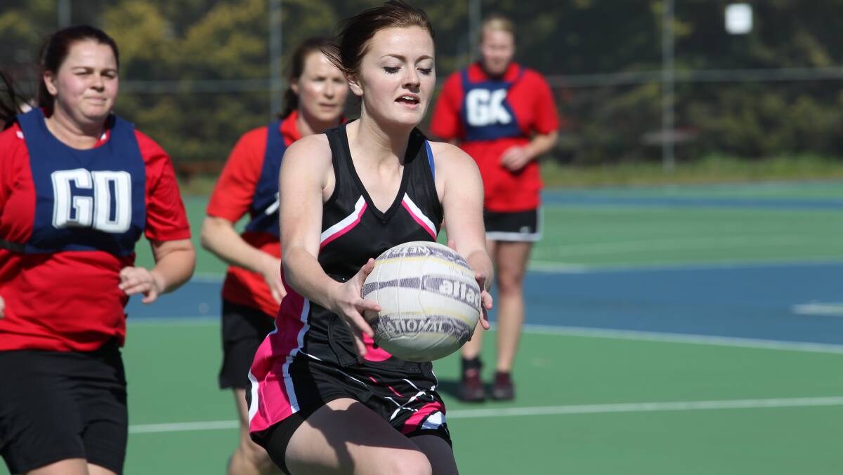 All the action from the netball semi-finald last weekend captured by our photographer Phil Blatch. 