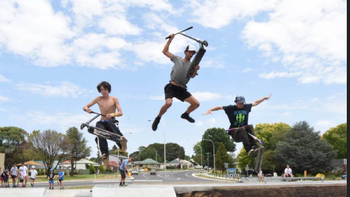 Luke Rennie, Anthony Barber and Travis Farrell at the skate park. Coaching clinic at Blayney Skate Park, Heritage Park Adventure Playground Sun 27/10 from 1pm to 4pm. Bluntside Sk8's Ricky Konza will run a FREE session for skateboard/scooter/BMX bike riders of all ages/skill levels. Drop in for a bit or stay for the whole session.Blayney Town Assoc Inc has organised this event with funding from Blayney Shire Council. 