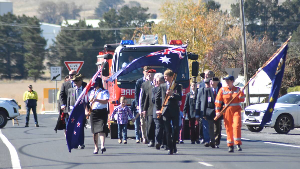 Large crowds turned up across Blayney Shire to commemorate ANZAC Day. Photos: Mark Logan.