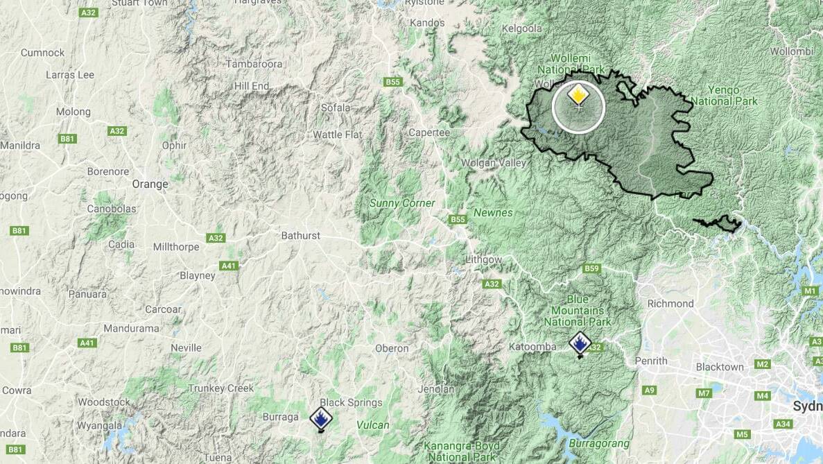 OUT OF CONTROL: The map of the region, with the Wollemi National Park fire directly east of Blayney responsible for the smoke across the city. 