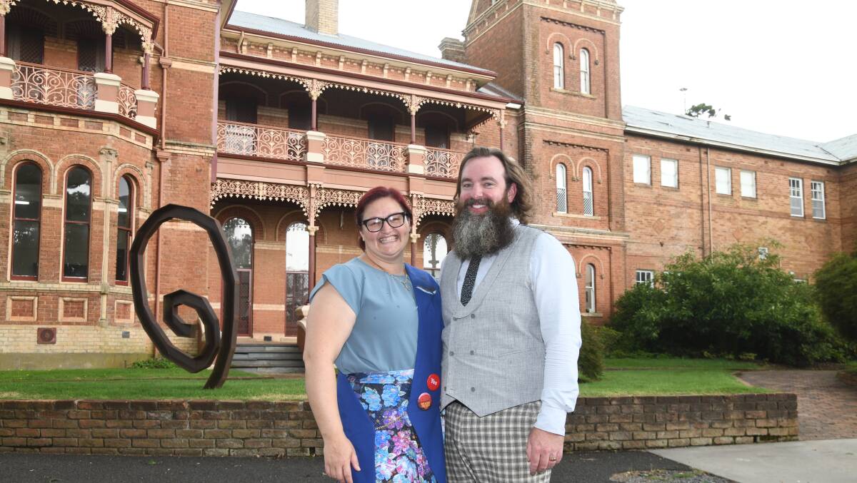 Reverend Sally Yabsley-Bell and husband Ben Yabsley-Bell outside Wolaroi House at Kinross Wolaroi School are among the school's newest staff.
