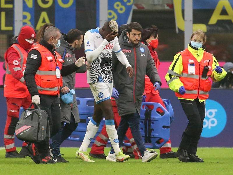 Napoli's Victor Osimhen (c) is out for three months after suffering severe facial injuries.