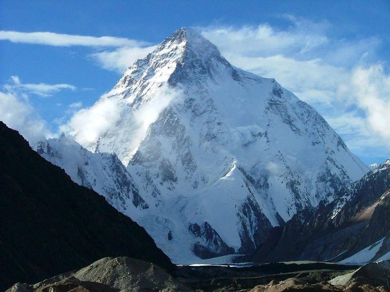 Scottish climber Rick Allen has died in an avalanche on K2.